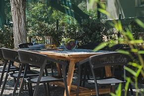 Mid-Century Modern Villa Vintage Charm