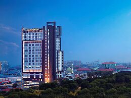 Movenpick Surabaya City