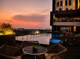 Movenpick Surabaya City