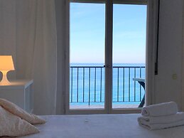 Les Terrasses De Cala Llevado