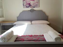 Blanca Paloma Holiday House