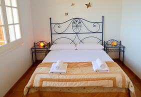 Blanca Paloma Holiday House