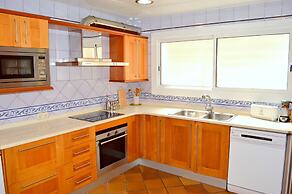 Blanca Paloma Holiday House