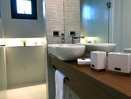 Pizzorno Lodge & Wine