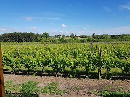 Pizzorno Lodge & Wine