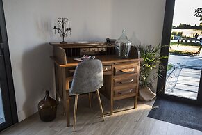 Pizzorno Lodge & Wine