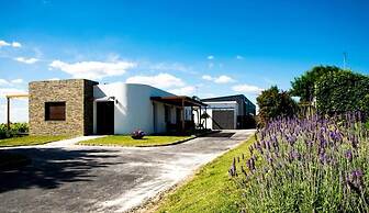 Pizzorno Lodge & Wine