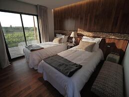 Pizzorno Lodge & Wine