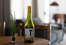 Pizzorno Lodge & Wine