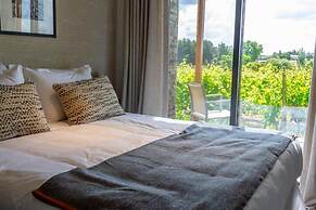 Pizzorno Lodge & Wine