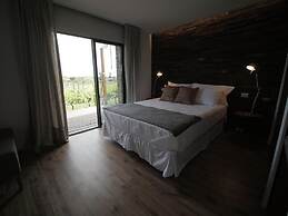 Pizzorno Lodge & Wine