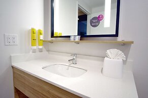 Tru by Hilton Oklahoma City NW Expressway