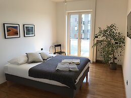 Feel at Home Apartments & Rooms