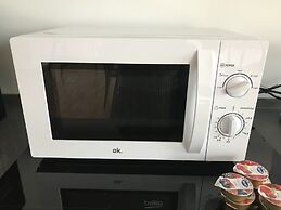 Feel at Home Apartments & Rooms