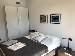 Feel at Home Apartments & Rooms