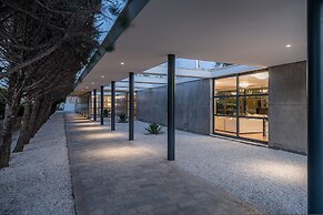 Villa 7 Masterwork Contemporary