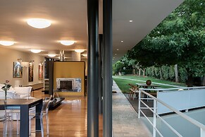 Villa 7 Masterwork Contemporary