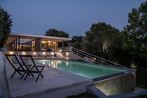 Villa 7 Masterwork Contemporary