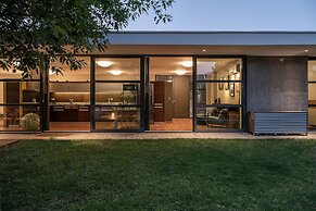 Villa 7 Masterwork Contemporary