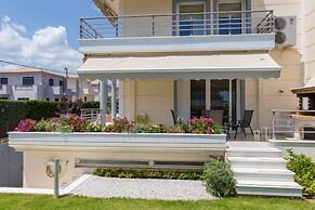 Bright & Spacious two-floor Family Garden Home