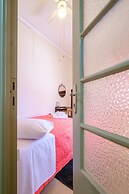 Home with Courtyard in Heart of Old Town