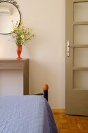 Home with Courtyard in Heart of Old Town