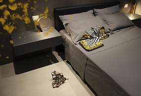 Golden Suites 50