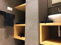 Golden Suites 50