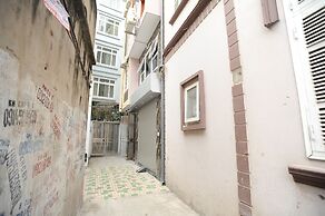 Ruby Lakeview Homestay