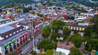 Hostal Plaza Central