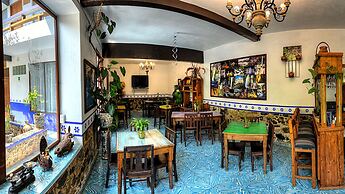 Hostal Plaza Central