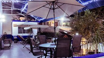 Hostal Plaza Central