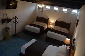 Hostal Plaza Central