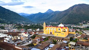Hostal Plaza Central