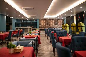 Azalea Parkview Hotel