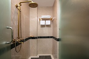 Azalea Parkview Hotel