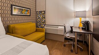 GLō Best Western Brooklyn NYC