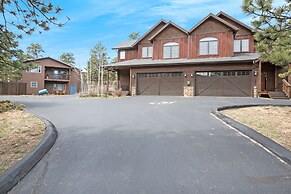 Wild Flower Ev#3197 2 Bedroom Condo by RedAwning