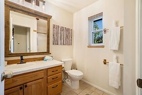 Aspen Grove Getaway Ev#3196 2 Bedroom Condo by RedAwning