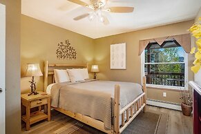 Aspen Grove Getaway Ev#3196 2 Bedroom Condo by RedAwning