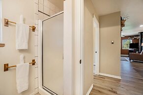 Aspen Grove Getaway Ev#3196 2 Bedroom Condo by RedAwning