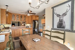 Aspen Grove Getaway Ev#3196 2 Bedroom Condo by RedAwning