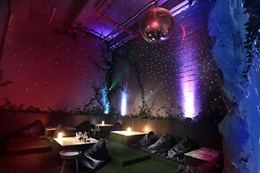 Utop Marina Hotel & Resort