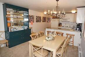 Great Location 1 Block From Gondola!!! - Outstanding Views Of Ajax 3 B