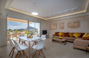 Sirena Tolo Luxury Apartment