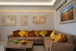 Sirena Tolo Luxury Apartment