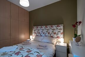 Sirena Tolo Luxury Apartment