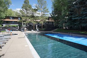 Recently Remodeled Including New Appliances - Corner Unit - River Loca