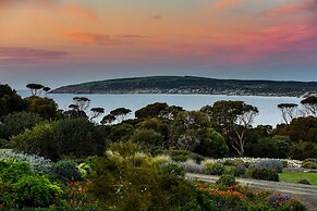 Emu Bay Holiday Homes