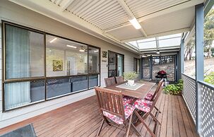 Emu Bay Holiday Homes